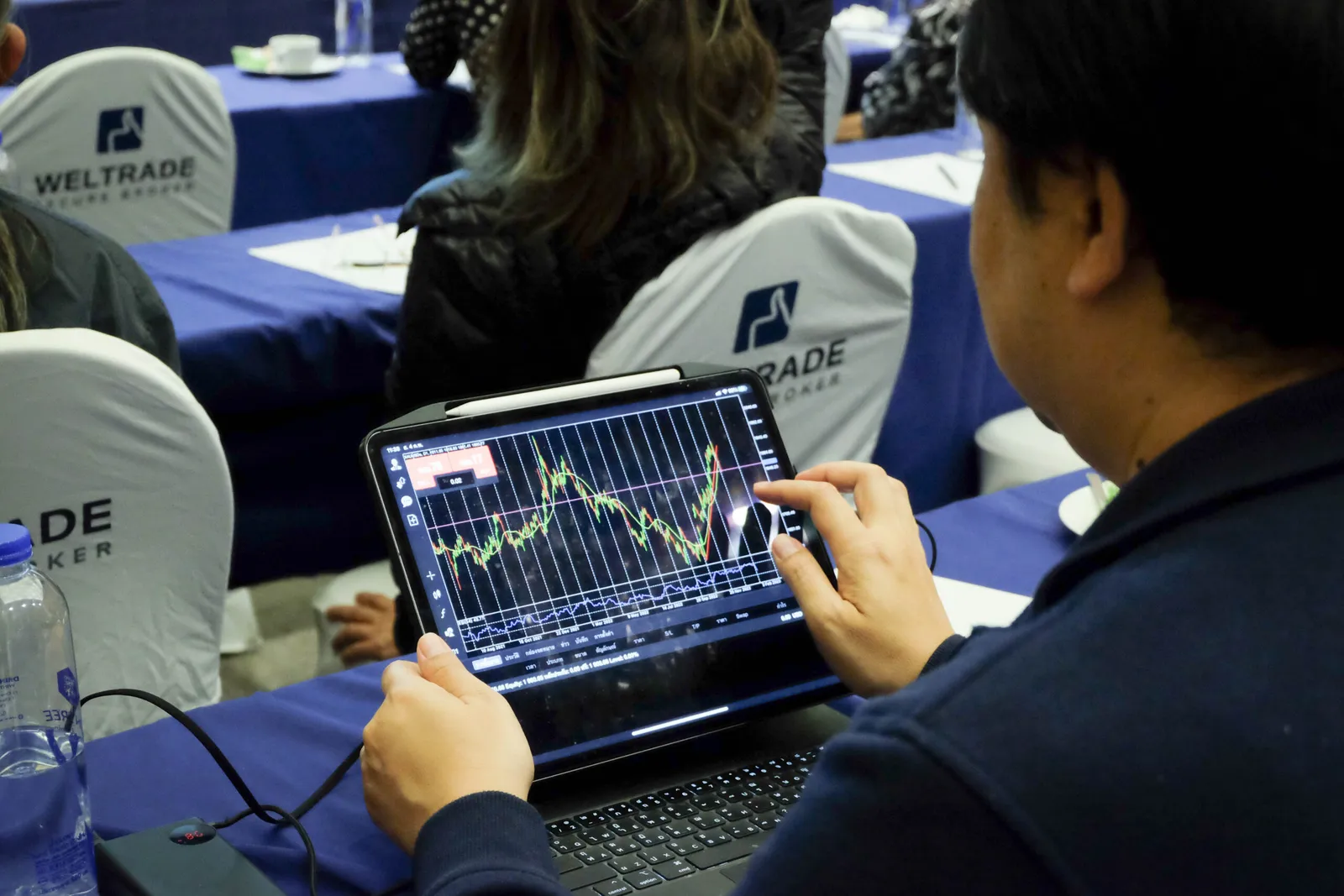 ภาพบรรยากาศงานสัมมนา Forex วันที่ 13 มี.ค 2023 ที่เชียงใหม่ — ภาพที่ 20