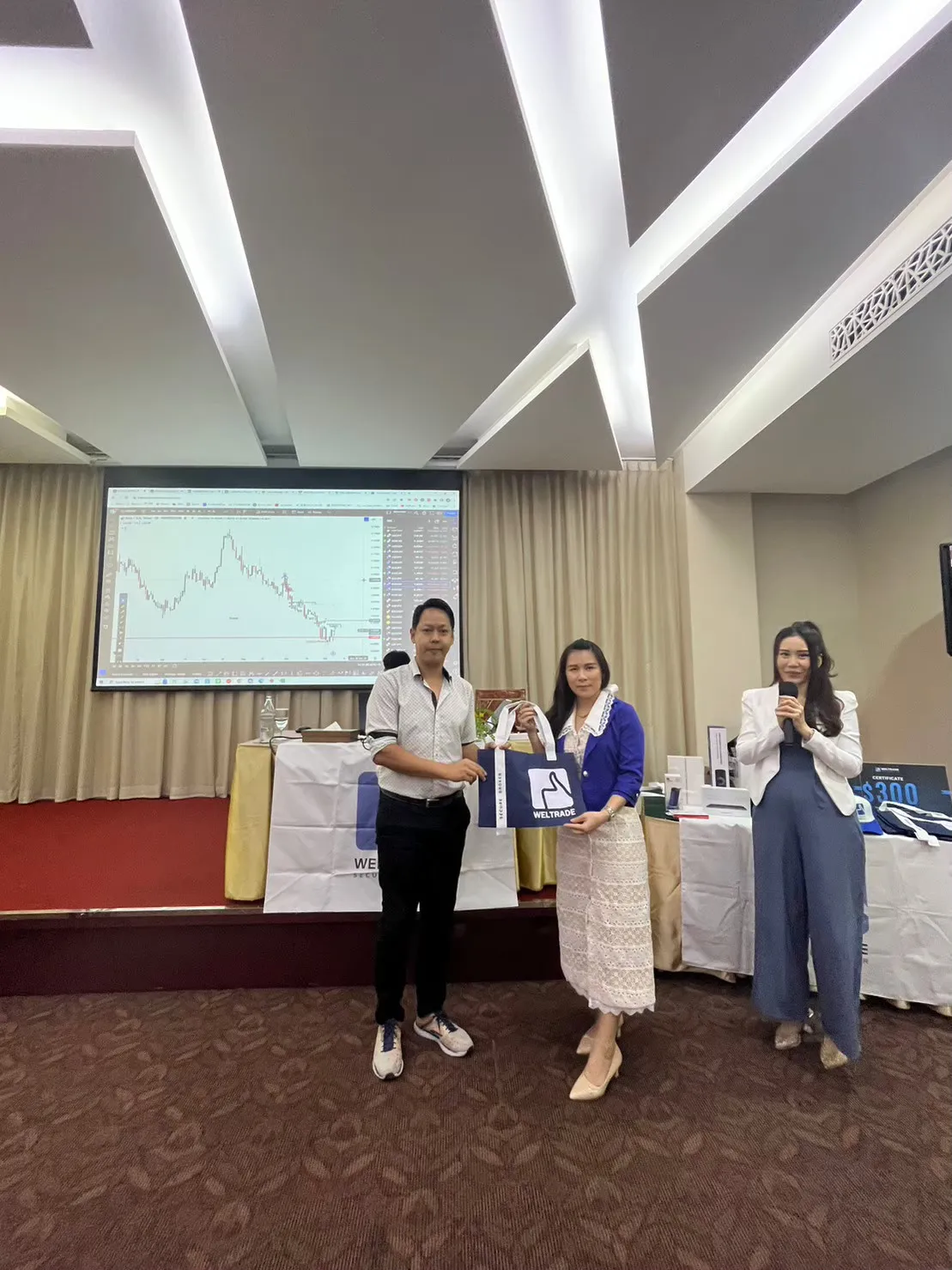 ภาพบรรยากาศงานสัมมนา Forex วันที่ 6 ตุลรคม 2023 โรงแรม Palazzo — ภาพที่ 8