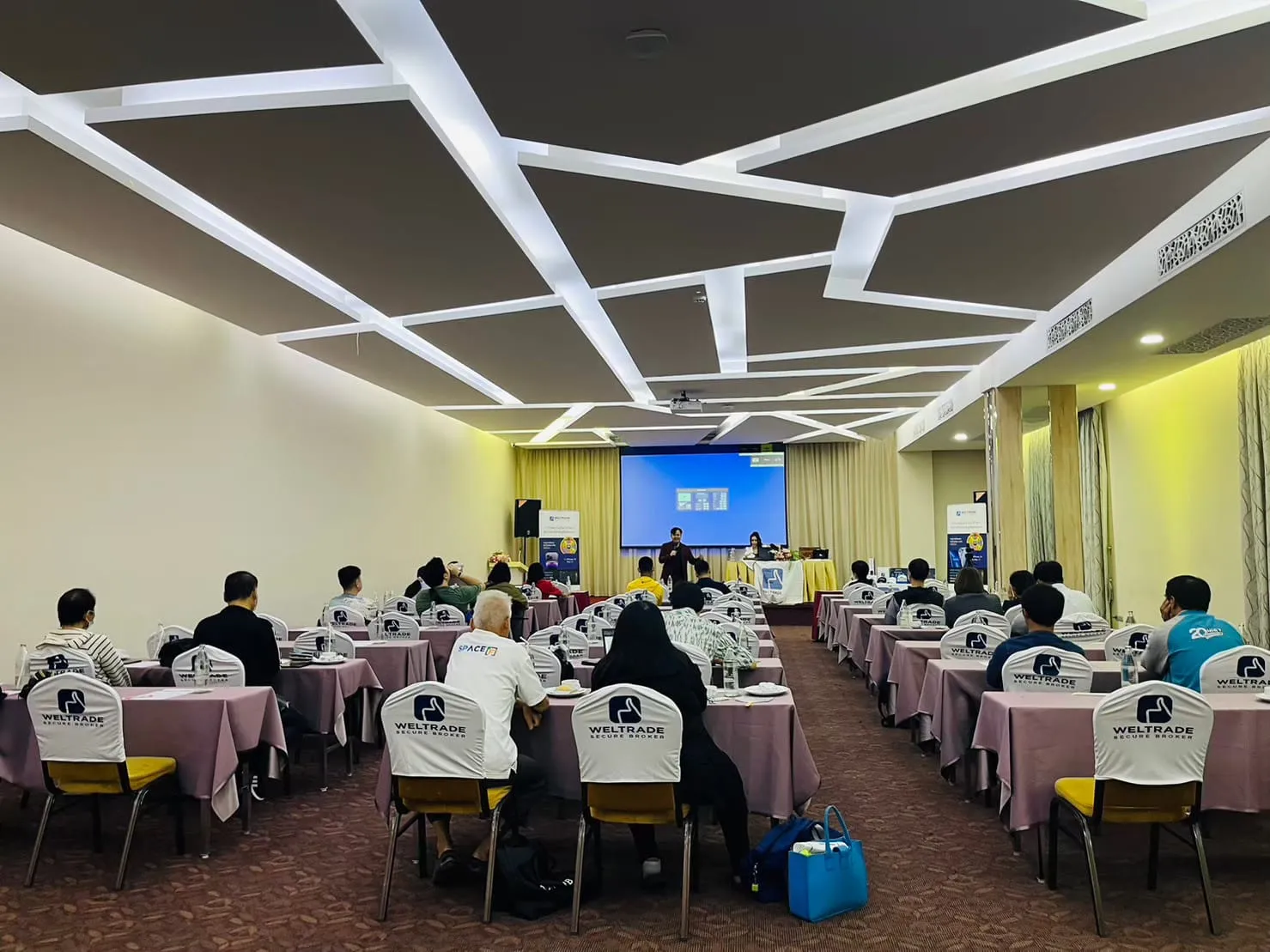 ภาพบรรยากาศงานสัมมนา Forex วันที่ 6 ตุลรคม 2023 โรงแรม Palazzo — ภาพที่ 18