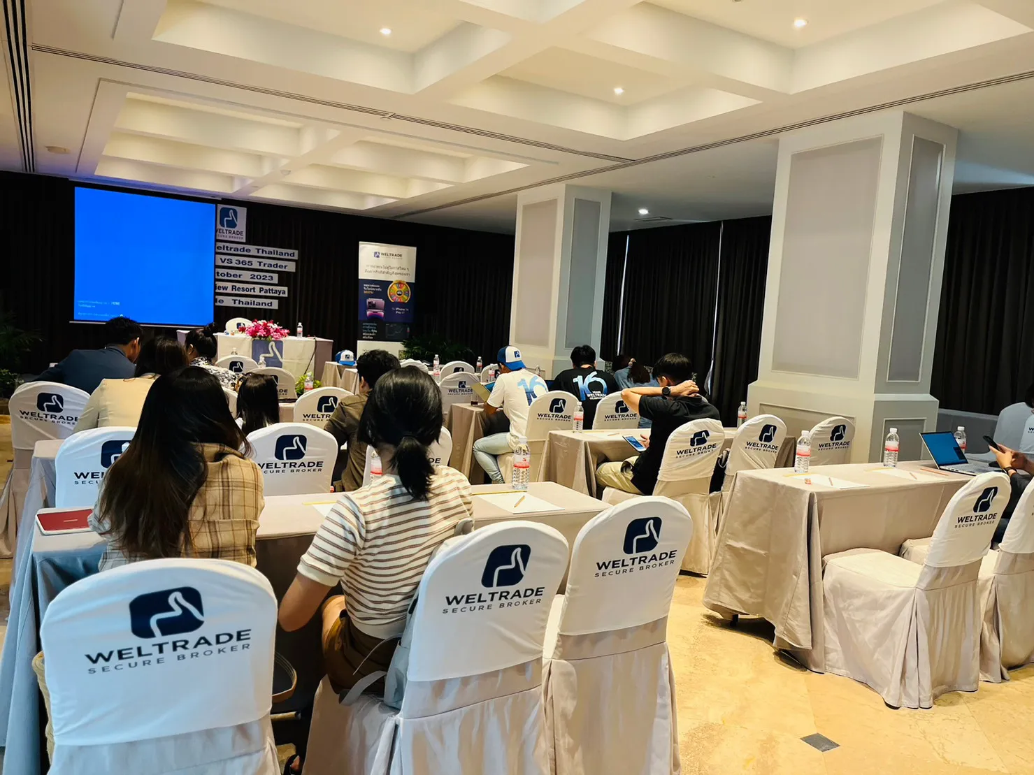 ภาพบรรยากาศงานสัมมนา Forex วันที่ 21 พ.ย 2023 พัทยา — ภาพที่ 29