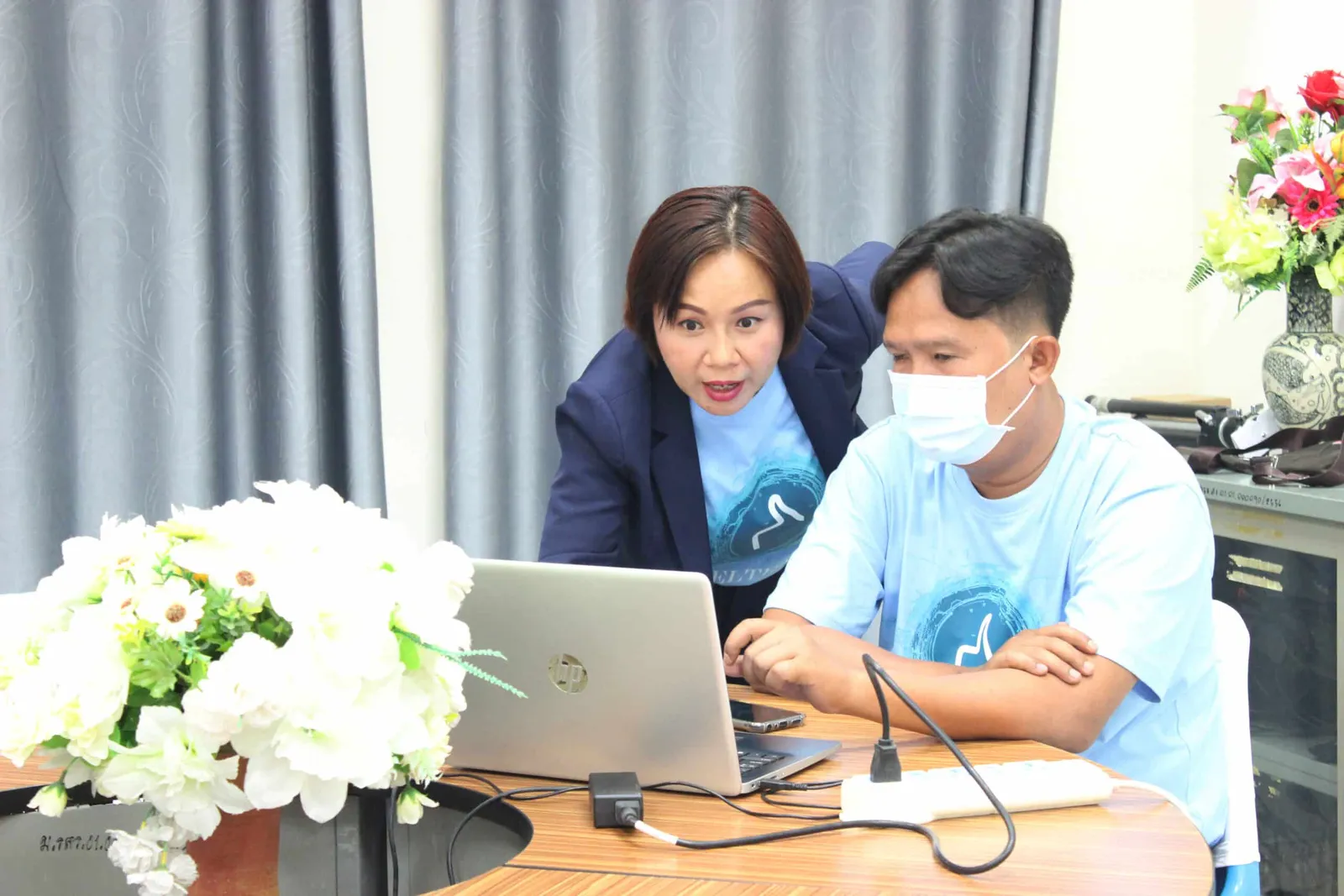 ภาพบรรยากาศงานสัมมนา Forex วันที่ 24 ก.ค 2022 ที่สุรินทร์ Surin Province — ภาพที่ 6