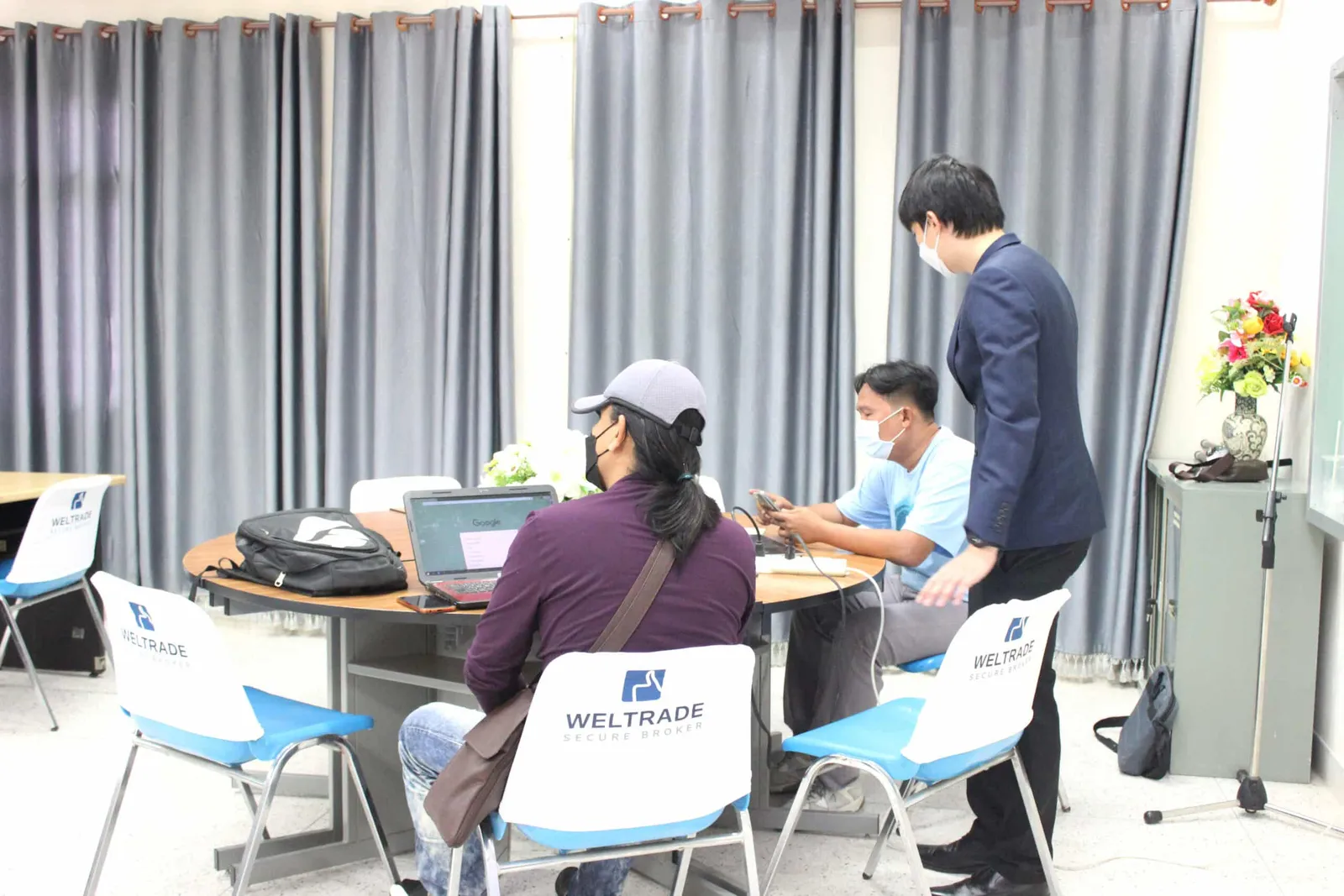ภาพบรรยากาศงานสัมมนา Forex วันที่ 24 ก.ค 2022 ที่สุรินทร์ Surin Province — ภาพที่ 11