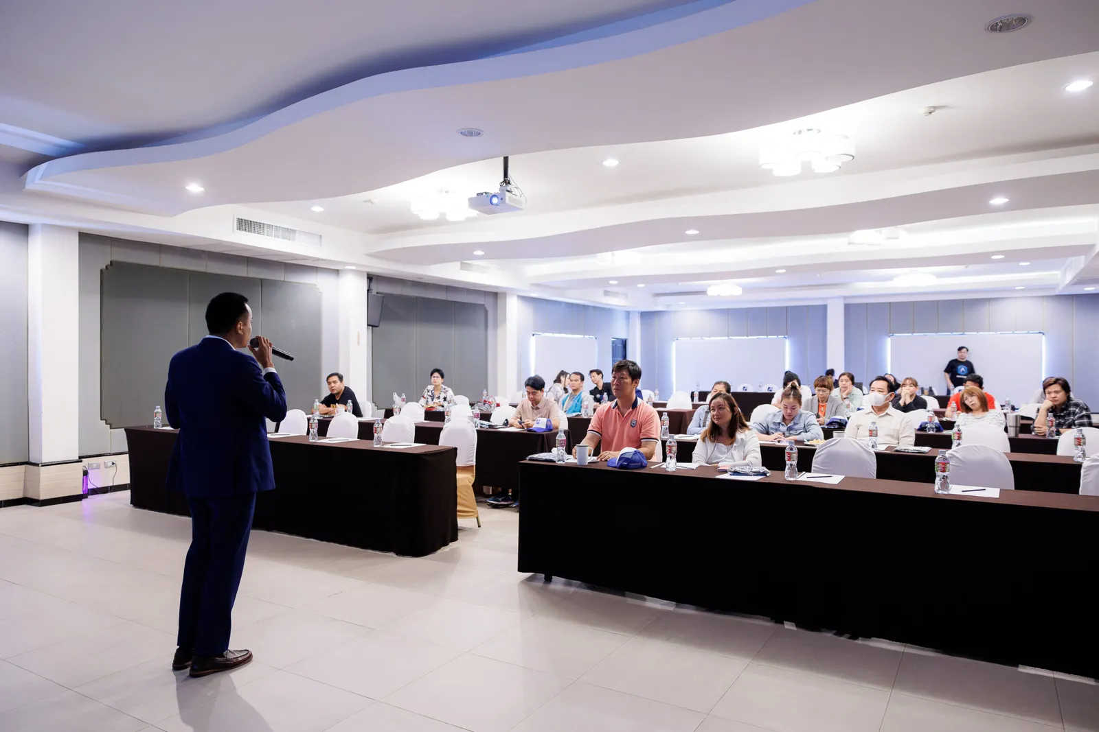 บรรยากาศงาน สัมมนา FOREX บางแสน 25 กันยายน 2566 — ภาพที่ 9